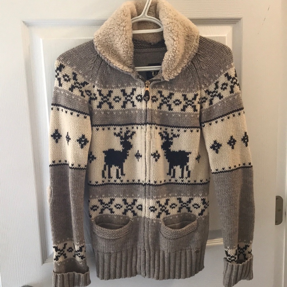 GUC  TNA knit zip up